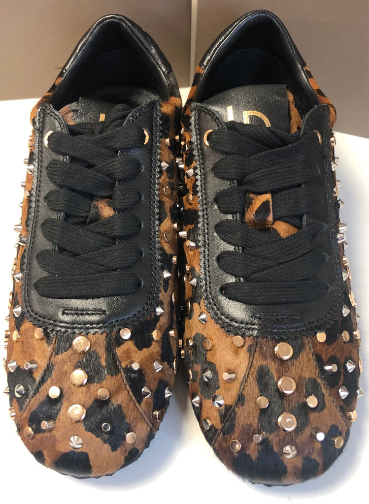 Lodi 25122 leopard trainer