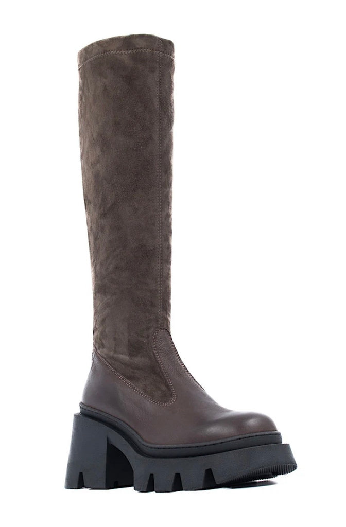 Lofina knee high boot 24219