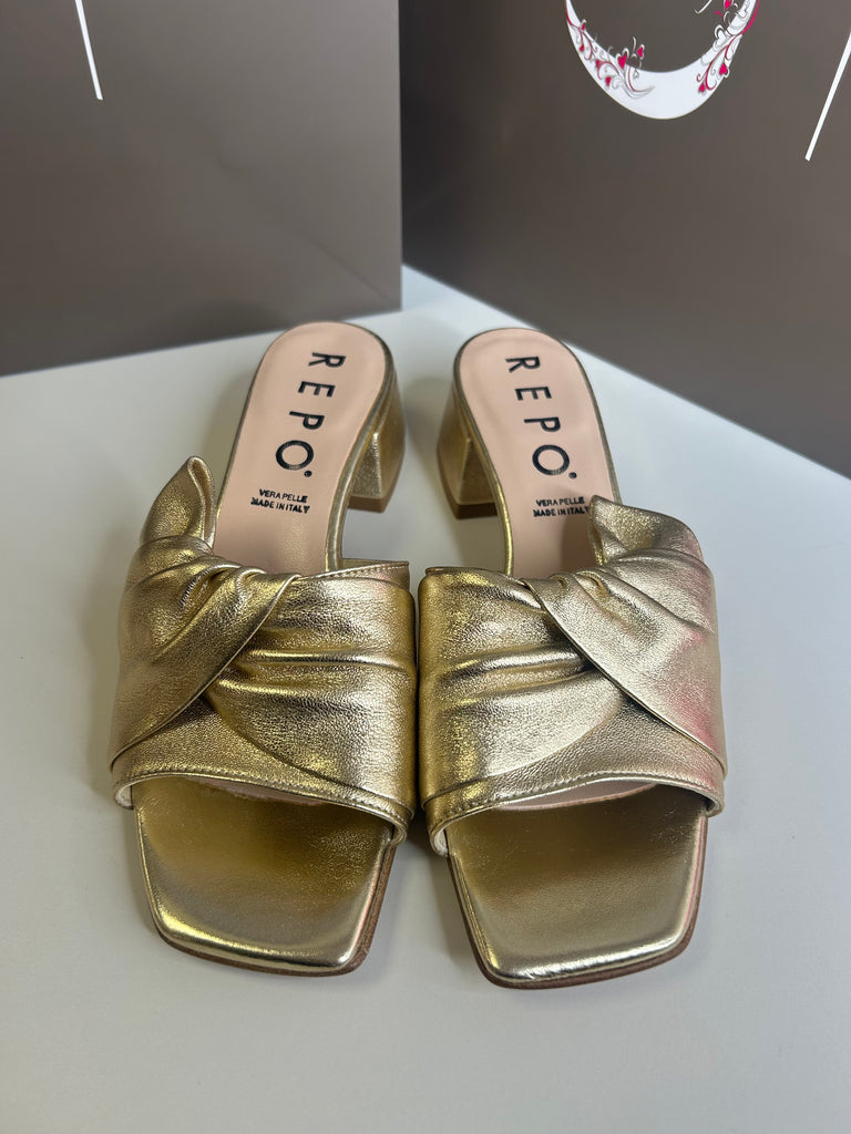 Repo 261081 Platino Low Gold Block Heel
