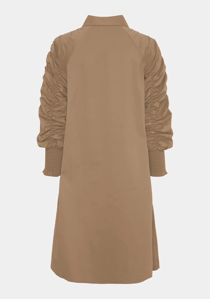 I say dress sigga Camel