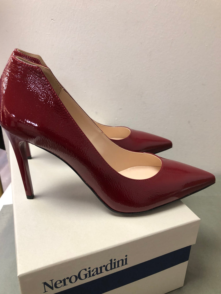 NeroGiardini Burgundy Heels 25138