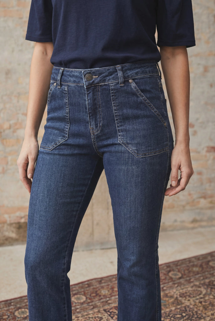 I Say Capri Flare Dark Wash jeans( N56)