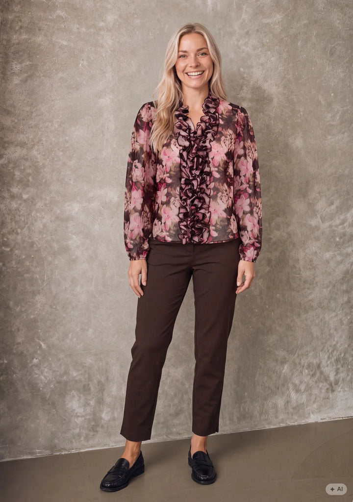 Isay Vibse Ruffle Blouse