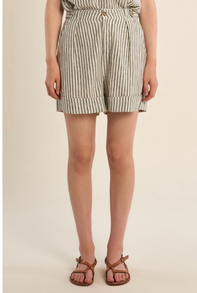 Molly khaki shorts