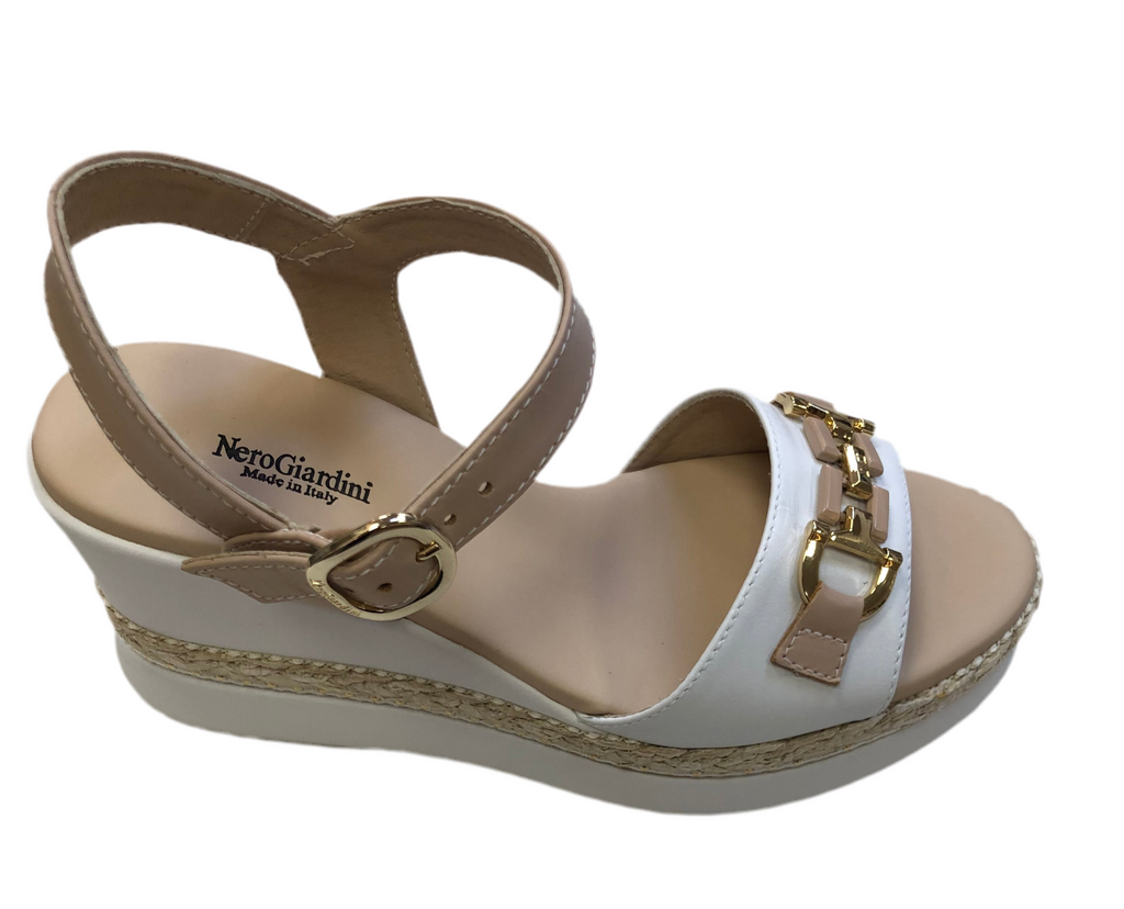 NeroGiardini 25045 wedge SandalCream/White