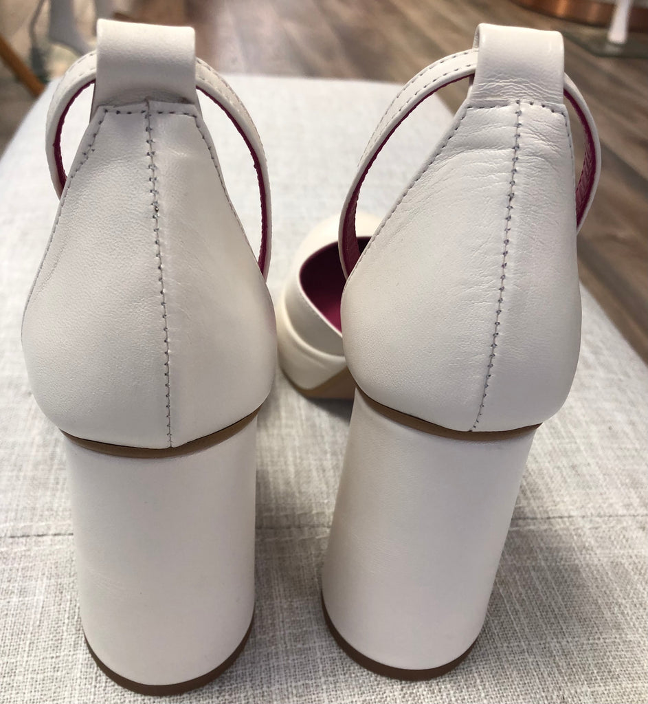 Marco Moreo 24062 White Sandal