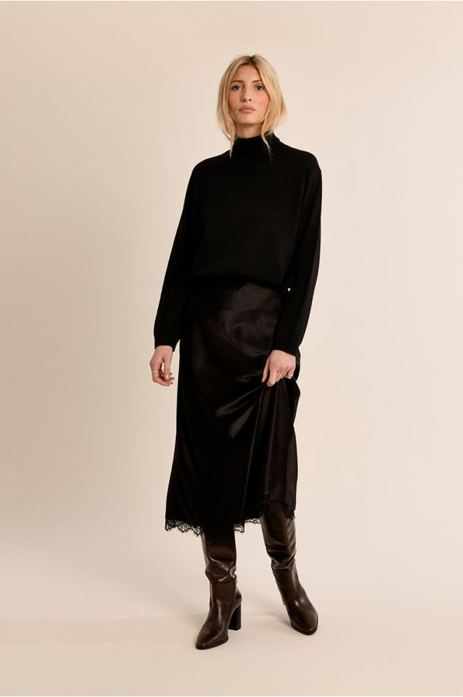 Molly Black Knitted Sweater