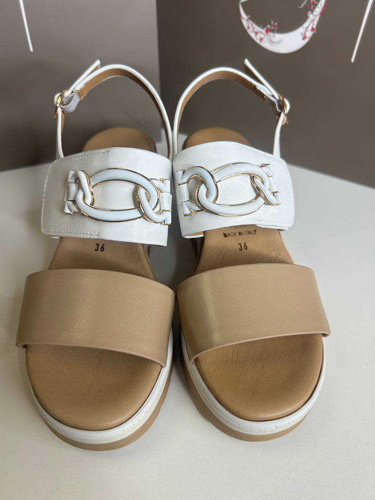 Repo 261080 Beige Bianca Sandal