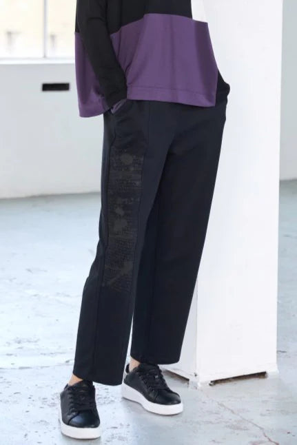 NAW25123 Slim Leg Trouser with print