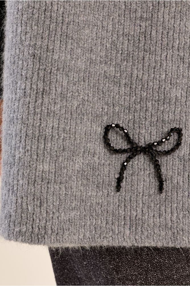 Molly Ash Dark Scarf