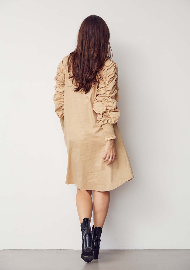 I say dress sigga Camel