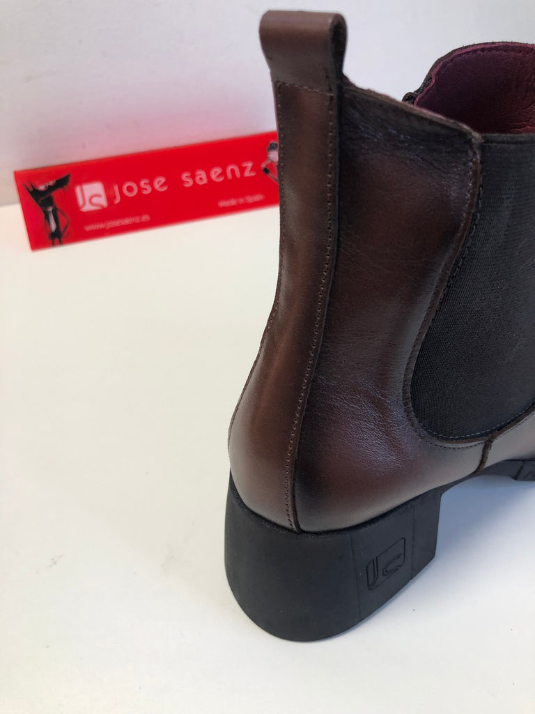 Jose Saenz ankle boot 25111 brown