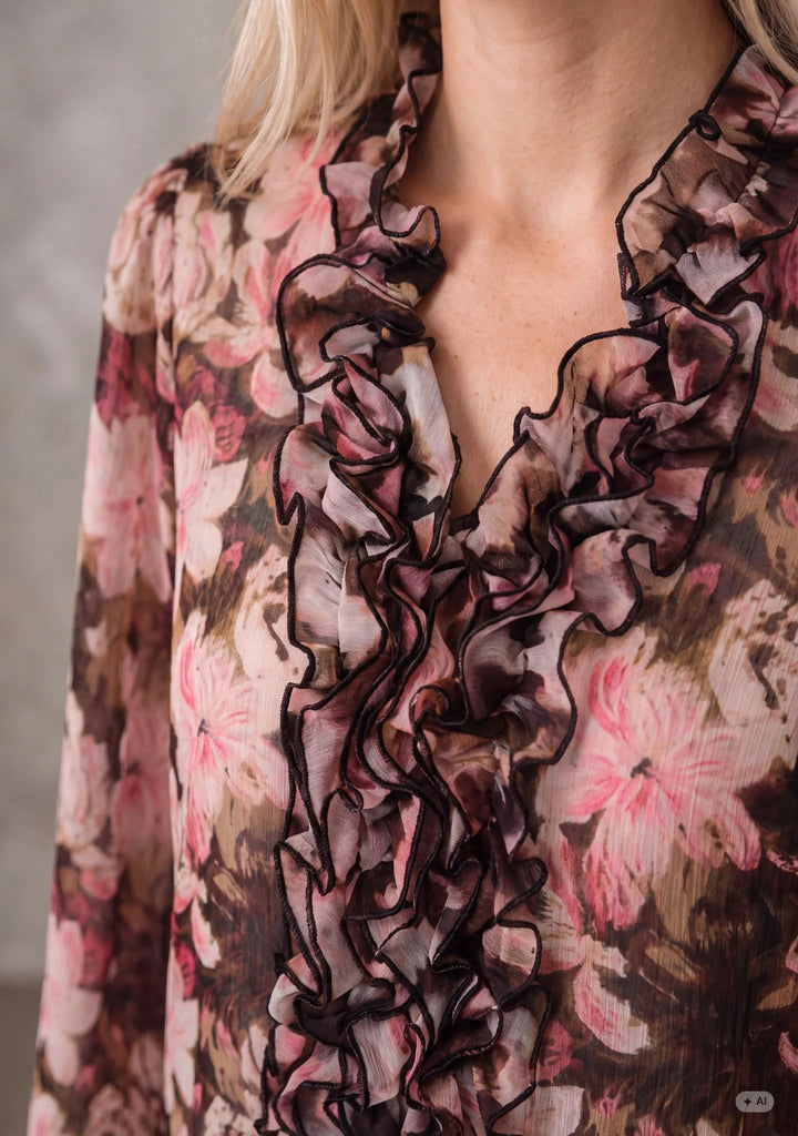 Isay Vibse Ruffle Blouse