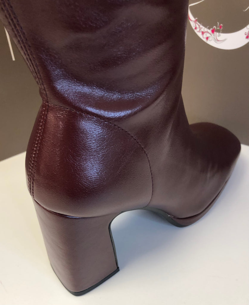 Lodi knee-high boot 25114 burgundy