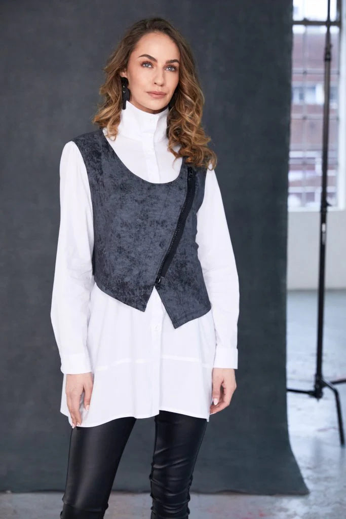 NAW25181 White/Grey 2-piece shirt with wrap top and zip