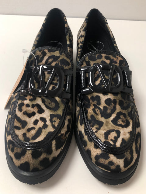 Viguera Beige Leopard print loafer 24214