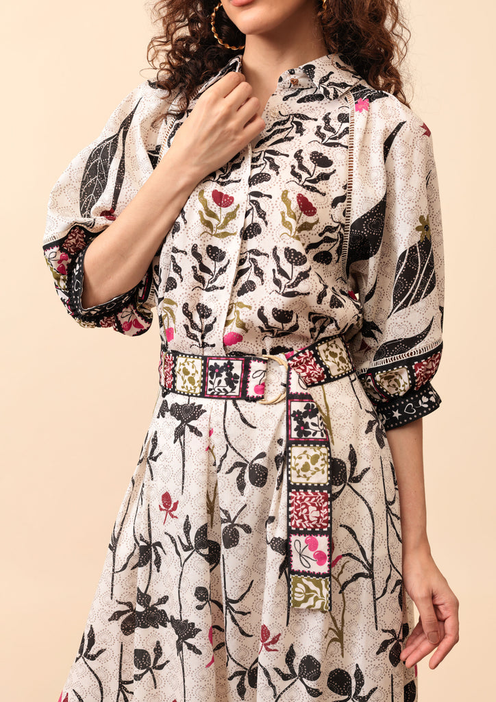 Emily Lovelock T1575