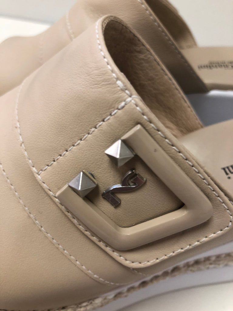 NeroGiardini Sandal 24085