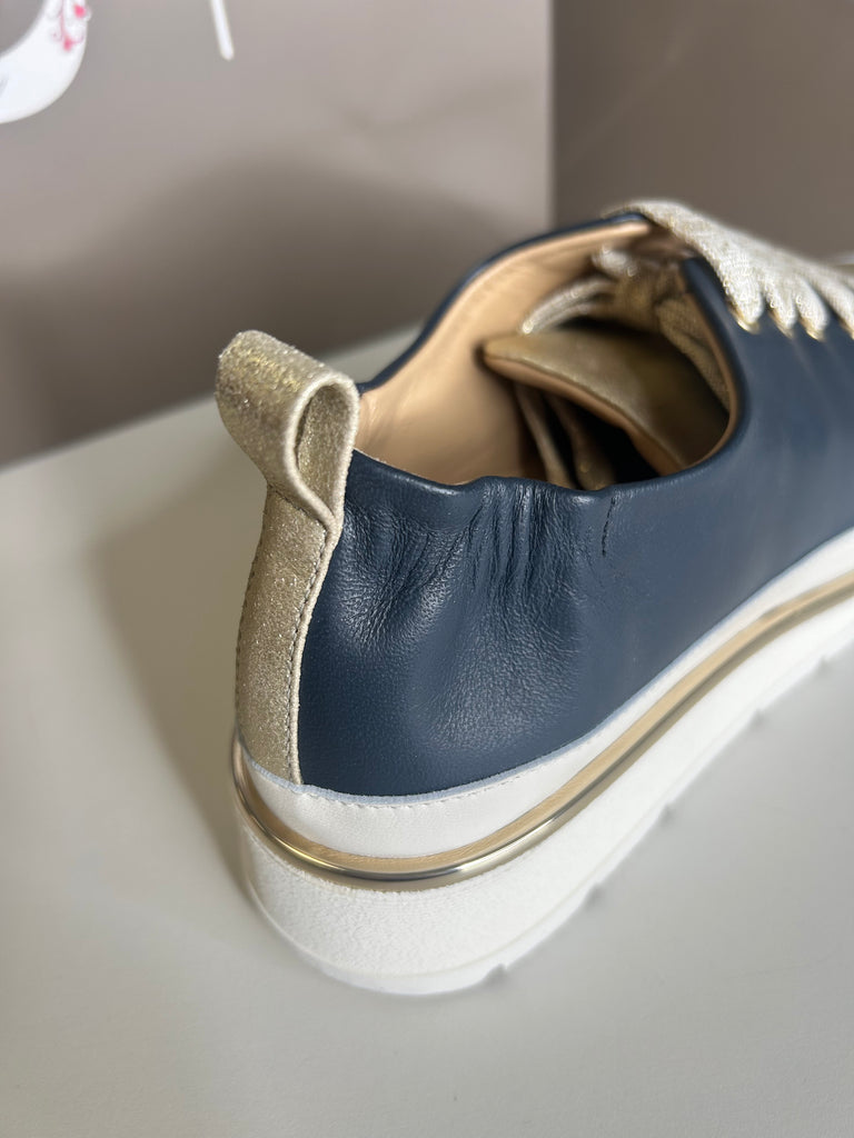 XSA trainer 261027 Navy/gold/cream