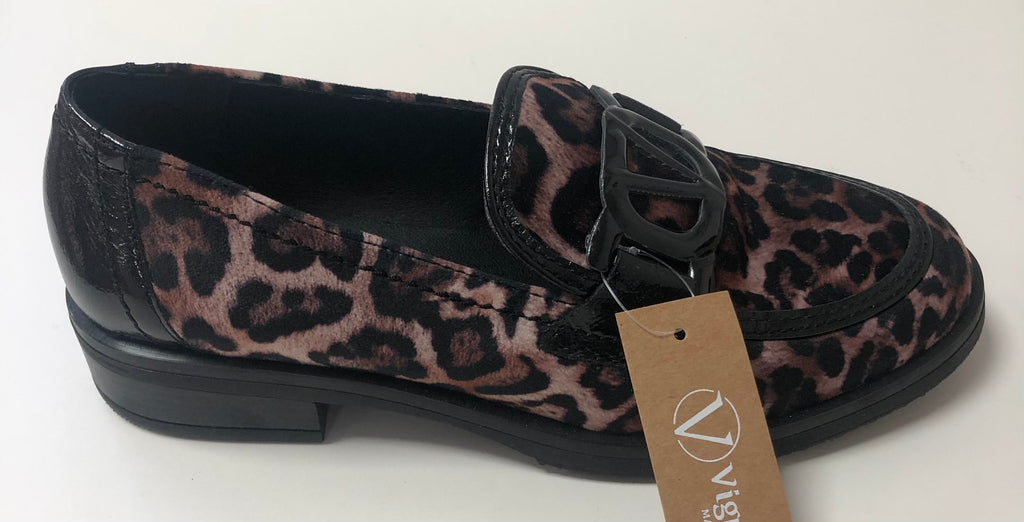 Viguera Moka Leopard print loafer 24213