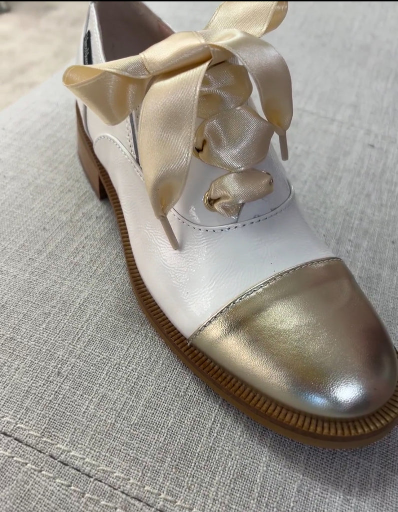 Marco Moreo white & Gold shoe 25037