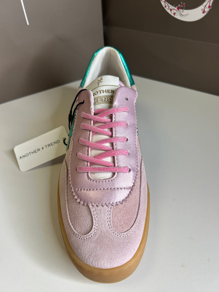 Another Trend Rose 261019