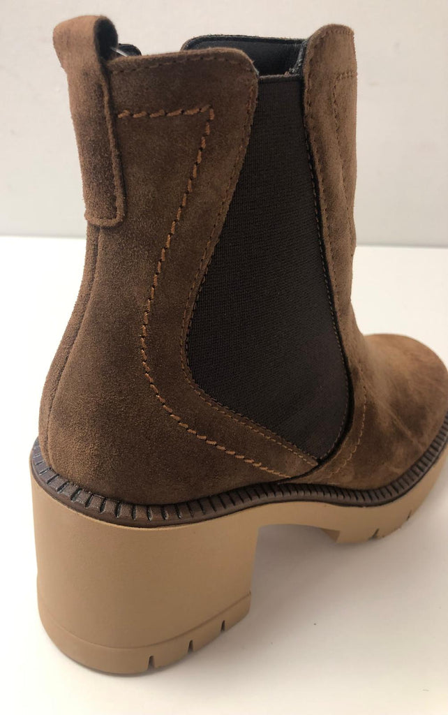 Viguera Tobacco Suede boot 24211