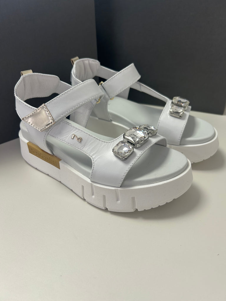 NeroGiardini white diamond sandal 25075