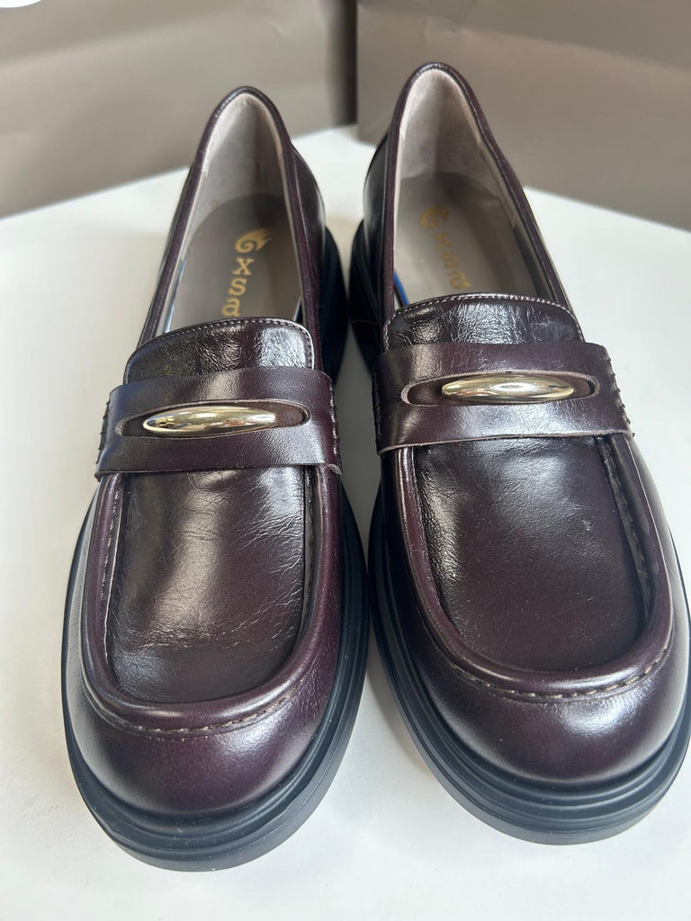 XSA 261136 Brown Alias Shoe