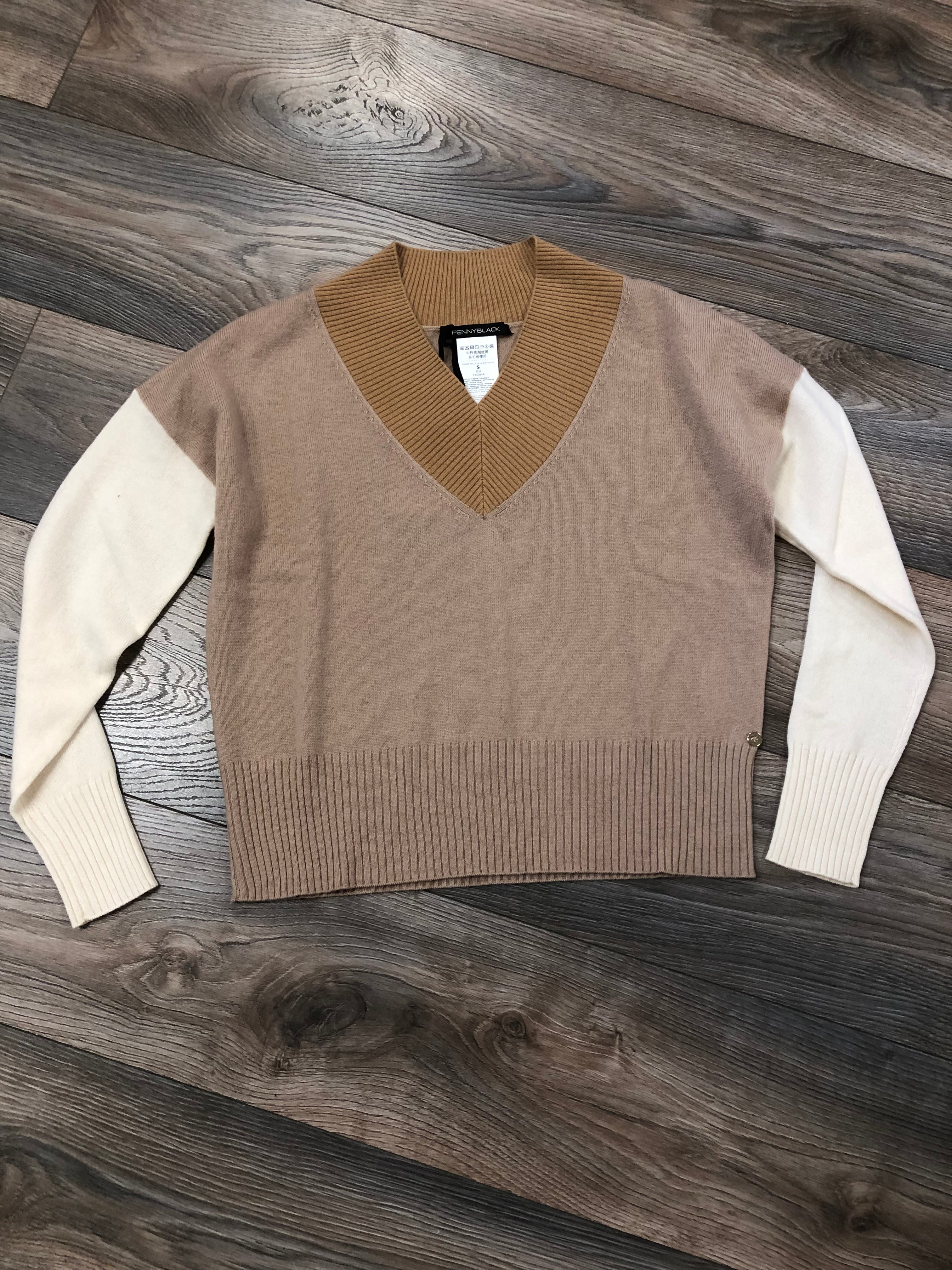PB 0723 DATABILE Sweater