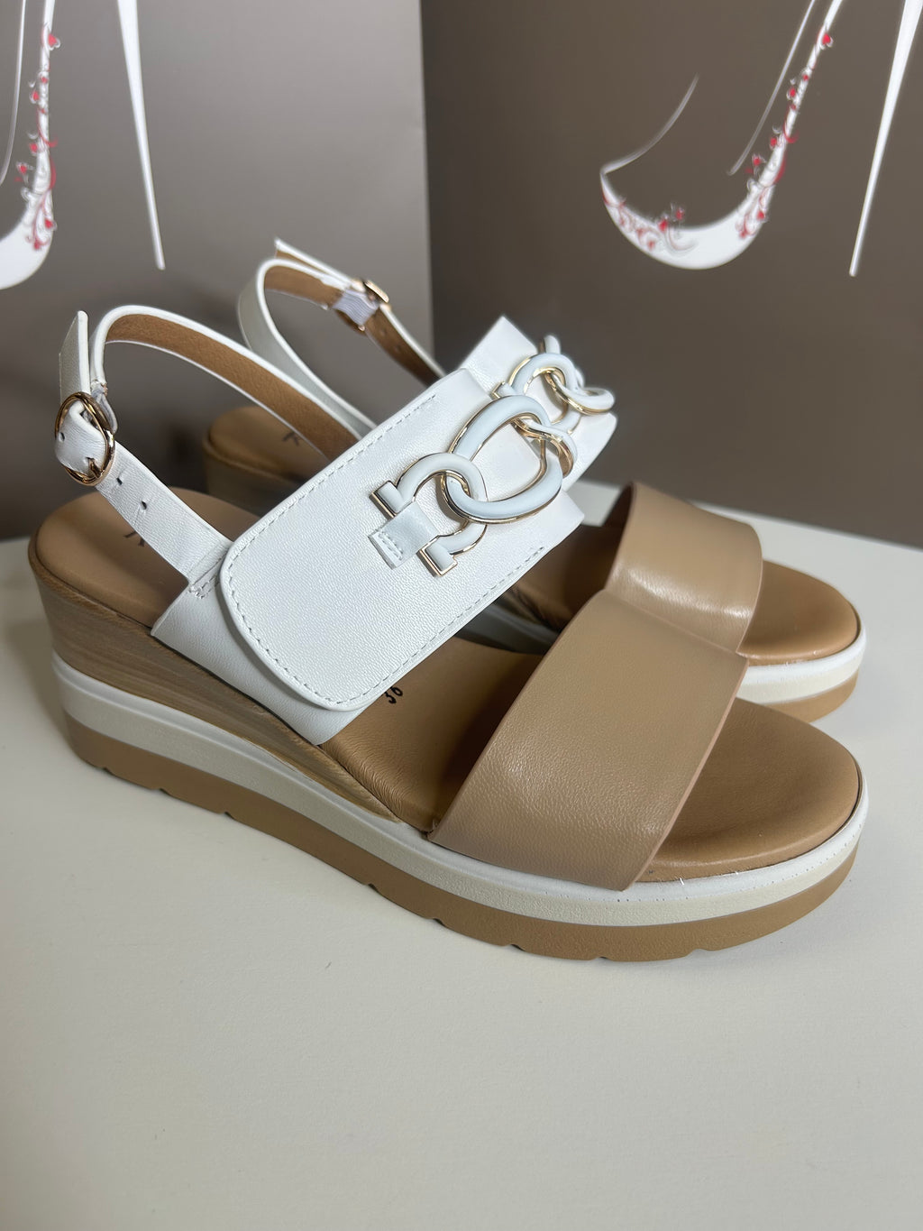 Repo 261080 Beige Bianca Sandal