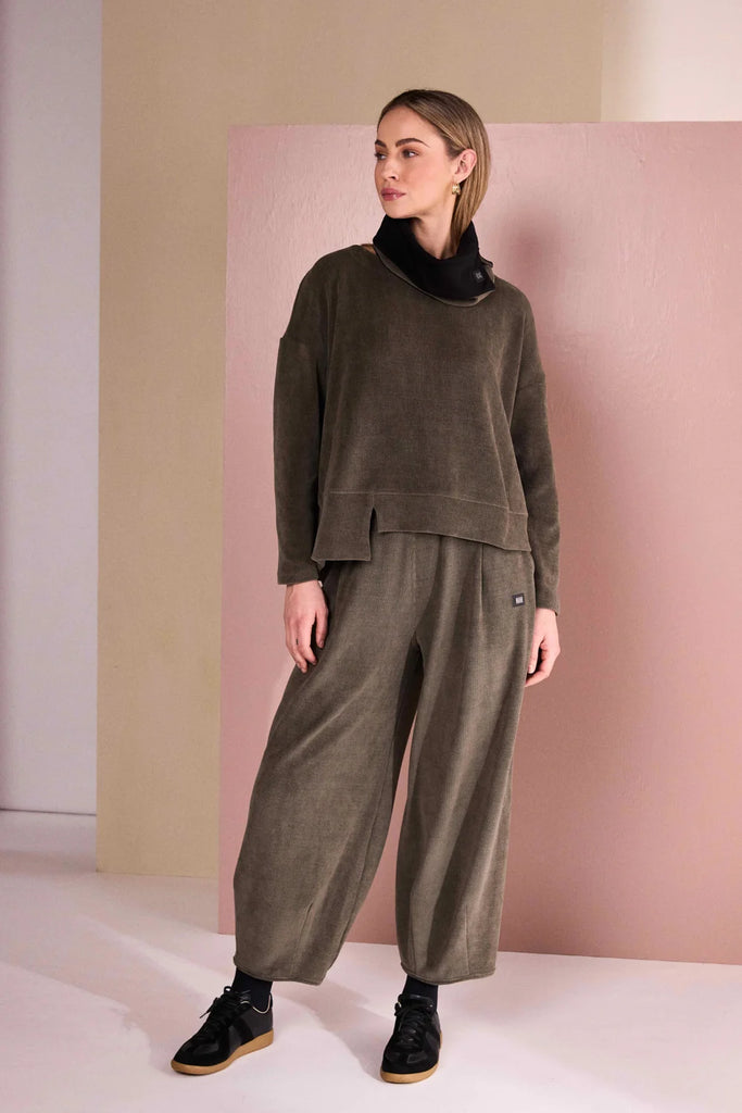 NAW26254 Round Neck Top