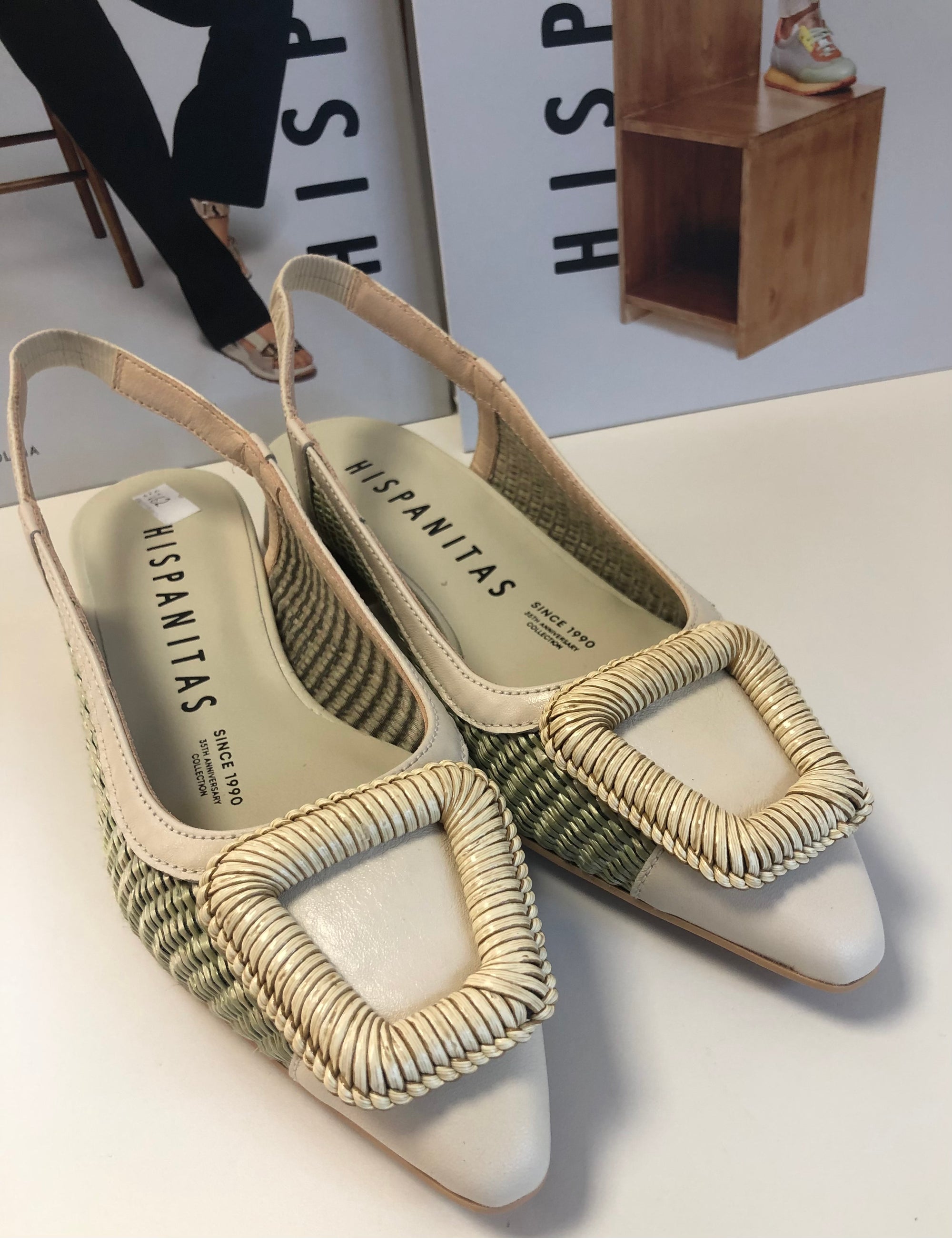 Hispanitas 25017 Cream/Green Slingback