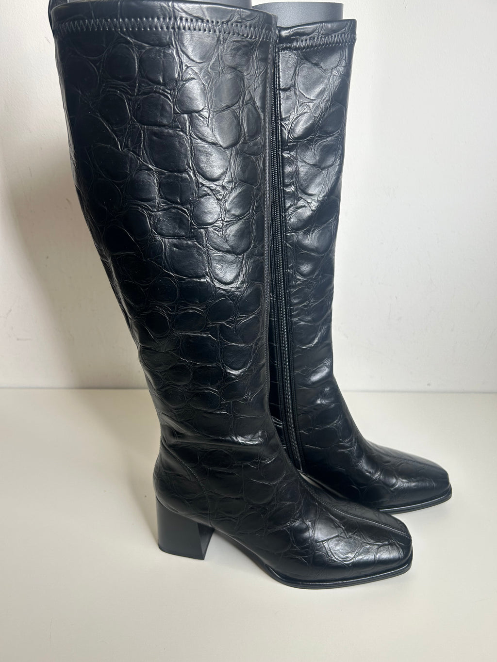 Lodi 261151 Black Knee High Boot
