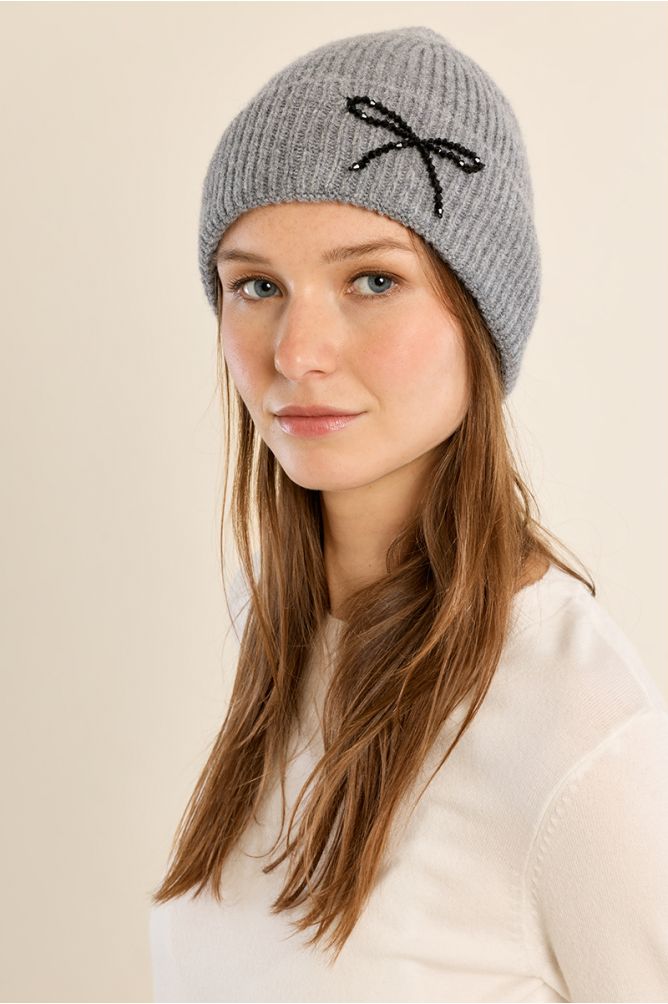 Molly Ash Dark Hat
