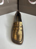 XSA 261135 Old Gold Shoe