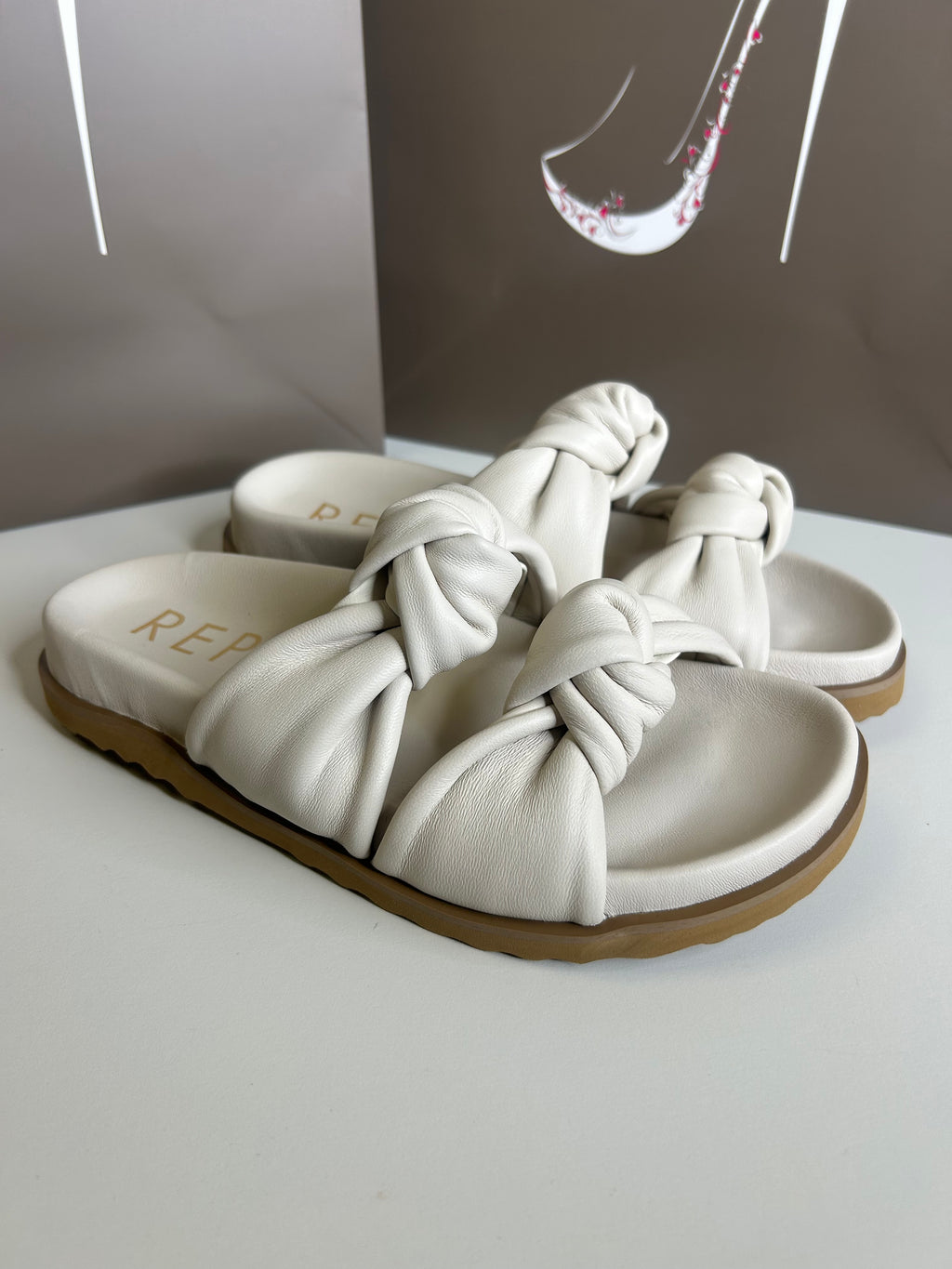 Repo 261086 Avorio Cream Slider