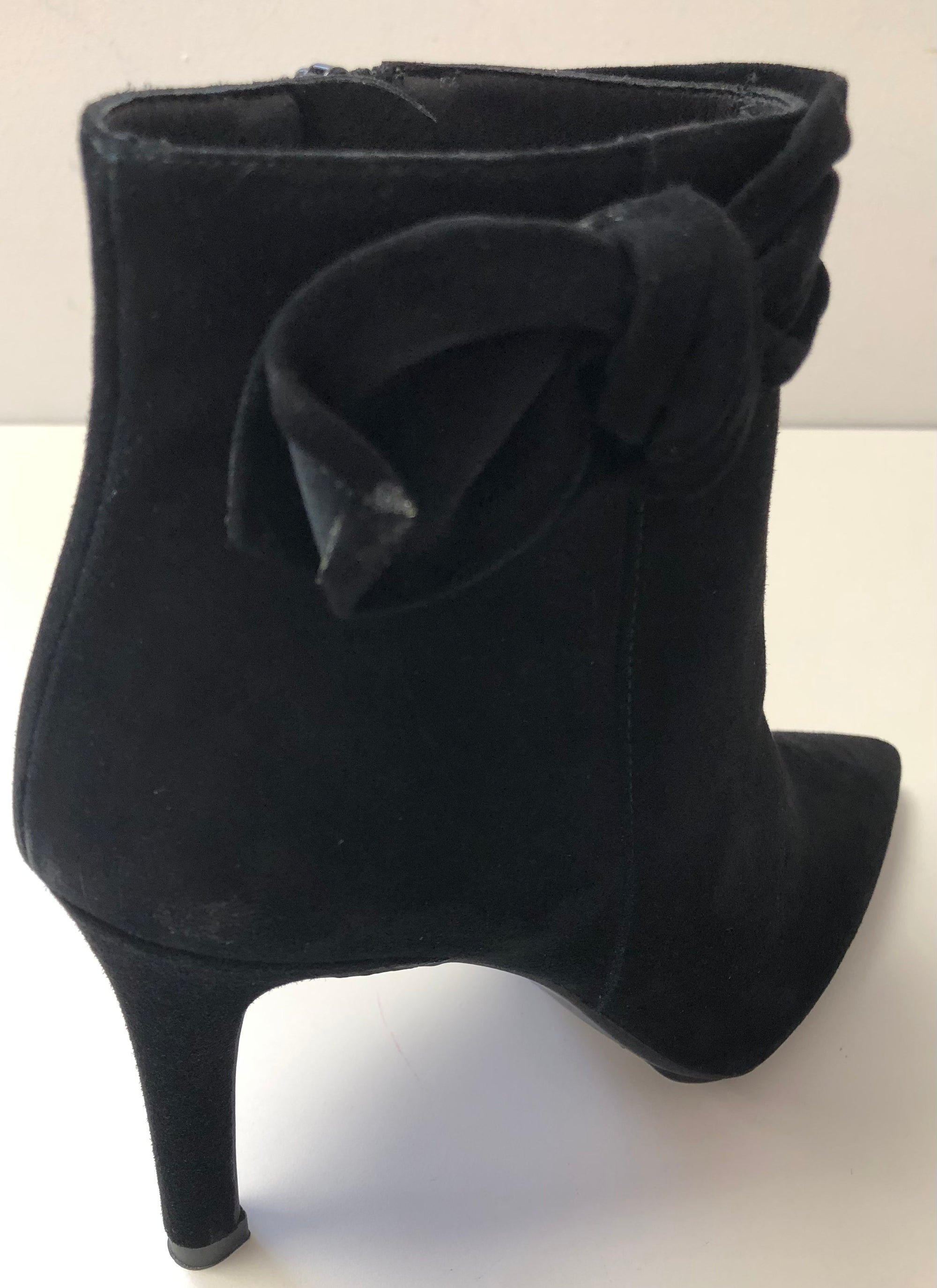 Lodi Black Suede ankle boot 24165