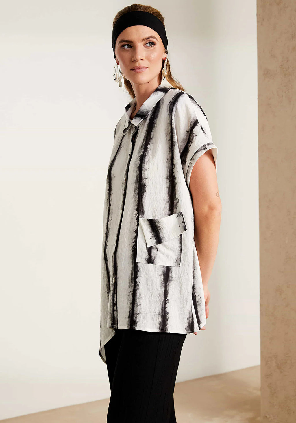 NAS25274 Stripe shirt black & white