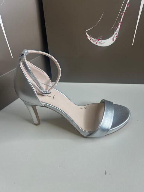 Lodi 21123 Silver slingback sandal
