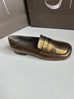 XSA 261135 Old Gold Shoe