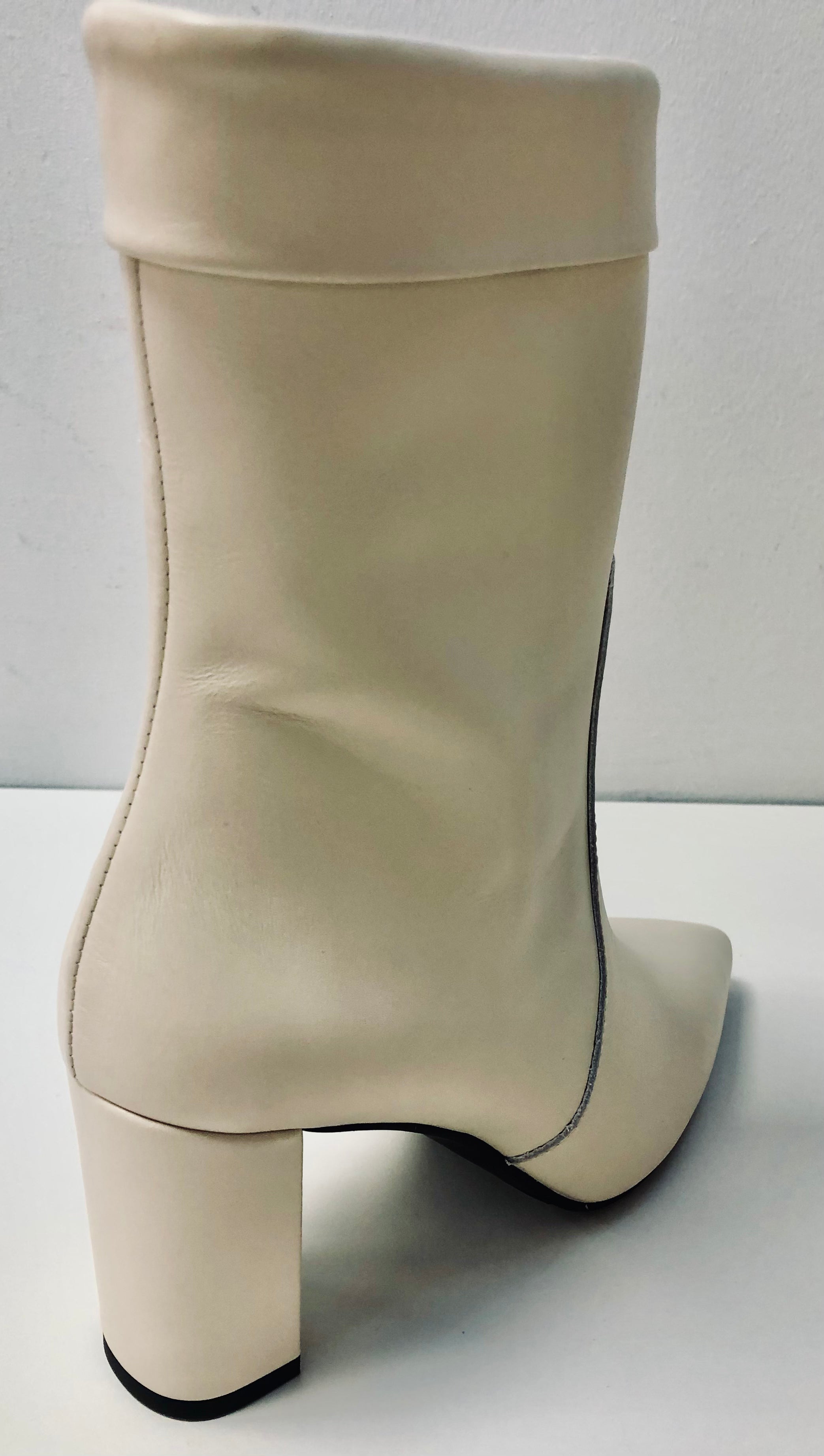 Marian Cream Boot 24216