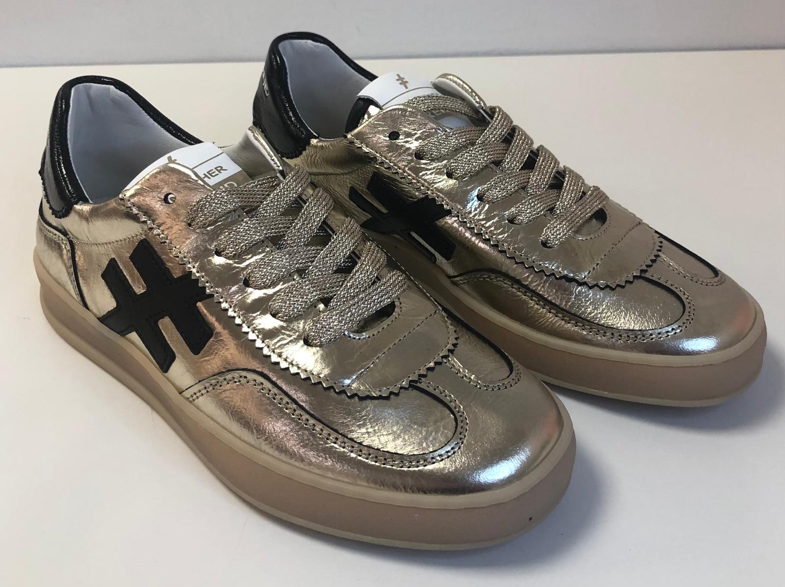 Another Trend  Gold Trainer 25001