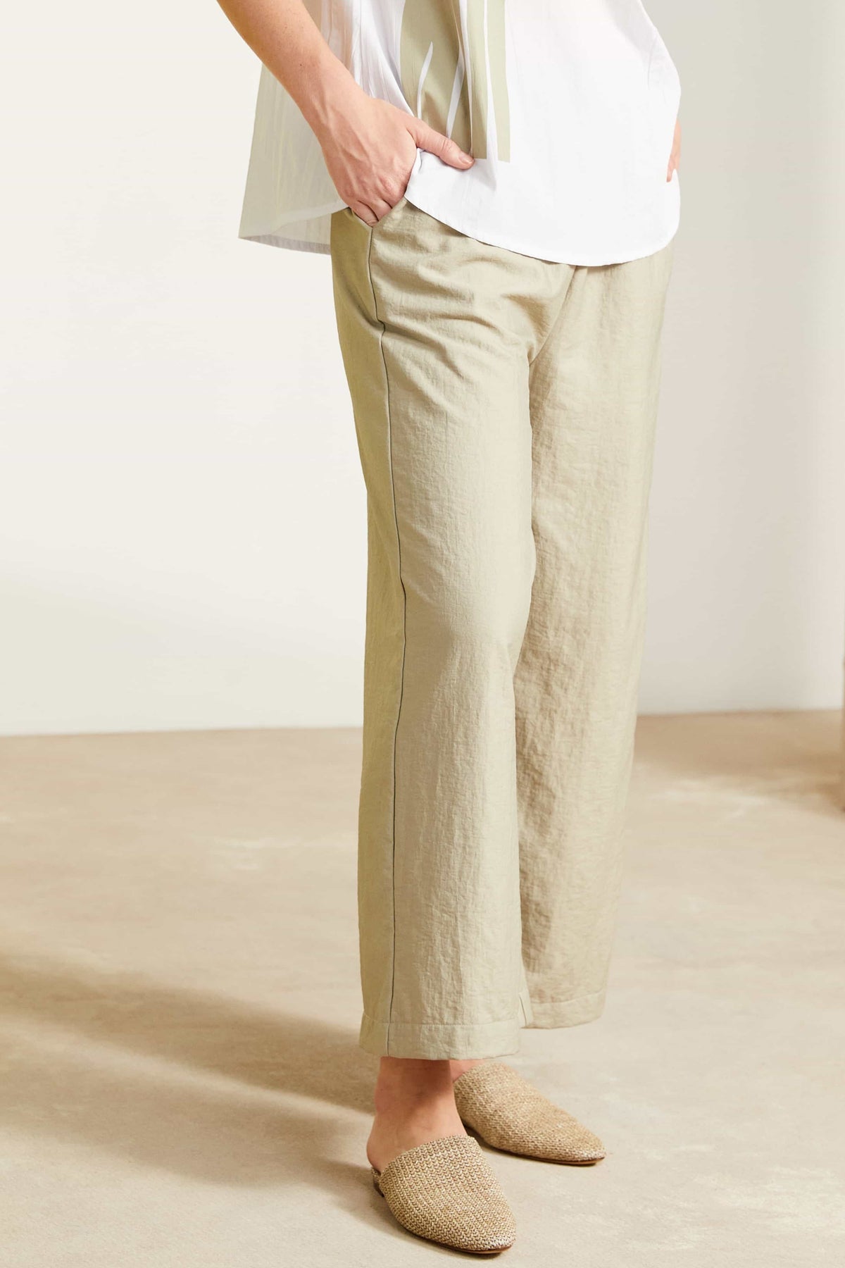 NAS25231 Trouser biscuit