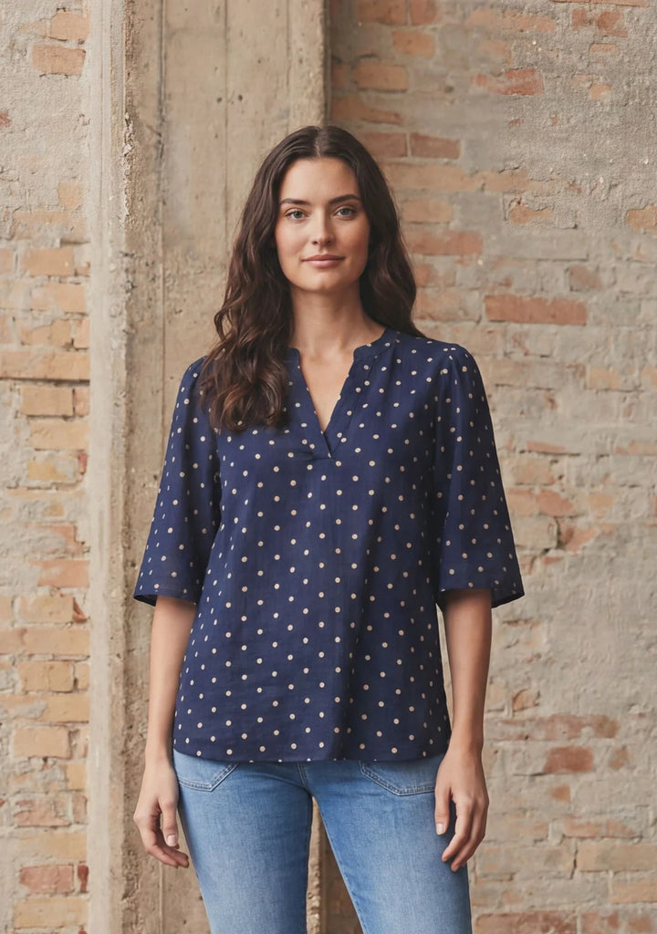 Isay D67 Navy blouse